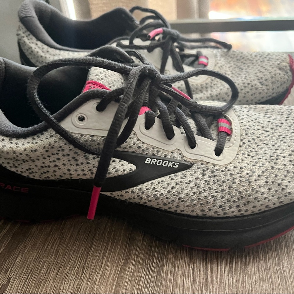 Brooks Black and Pink Running Shoes